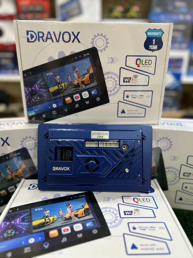 مانیتور خودرو اصلی برند DRAVOX مخصوص همه ماشین ها